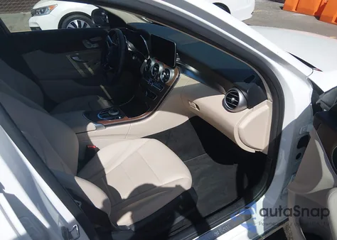 2021 Mercedes-Benz C 300 Sedan из США, поврежденный, VIN W1KWF8DB0MR619630